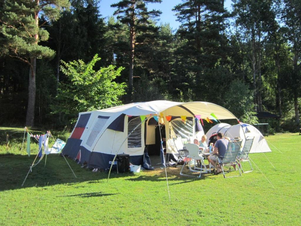 Yxningens Holiday Homes, Cottages And Camping Gusum Luaran gambar