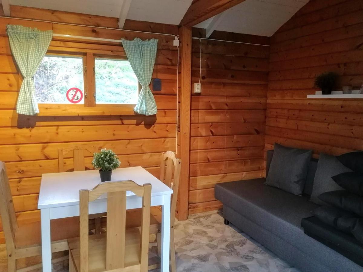 Yxningens Holiday Homes, Cottages And Camping Gusum Luaran gambar