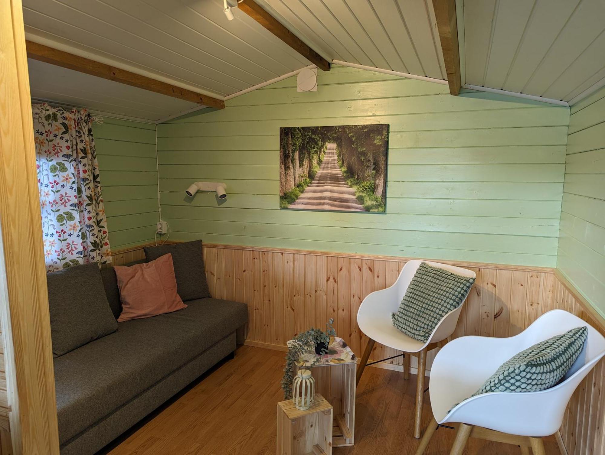 Yxningens Holiday Homes, Cottages And Camping Gusum Luaran gambar